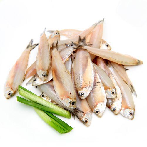 Fresho Anchovy Fish - Whole Cleaned, 500 g (Whole Fish Weight 700-800 g, Net Weight After Cleaning 500 g)